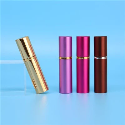 Миниатюрни бутилки с парфюм